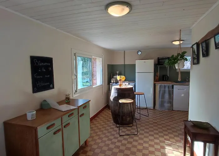 La Ferme Aux Hibiscus * Sarlat-la-Caneda