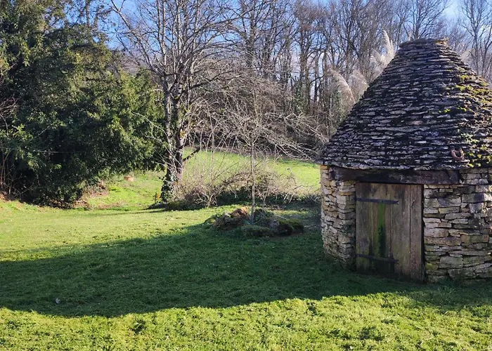 La Ferme Aux Hibiscus * Sarlat-la-Caneda