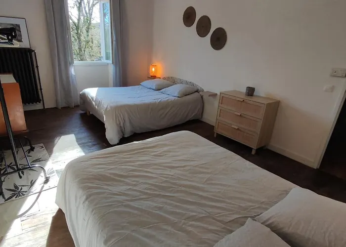 La Ferme Aux Hibiscus * Sarlat-la-Caneda